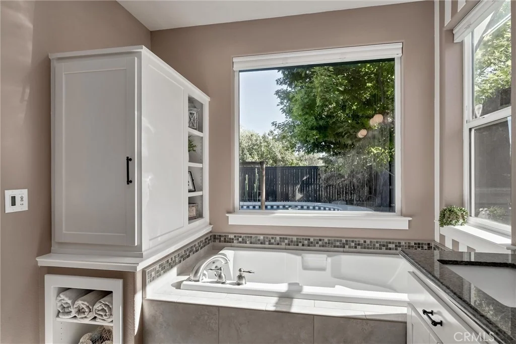 Photo of 1941 Waxwing Way