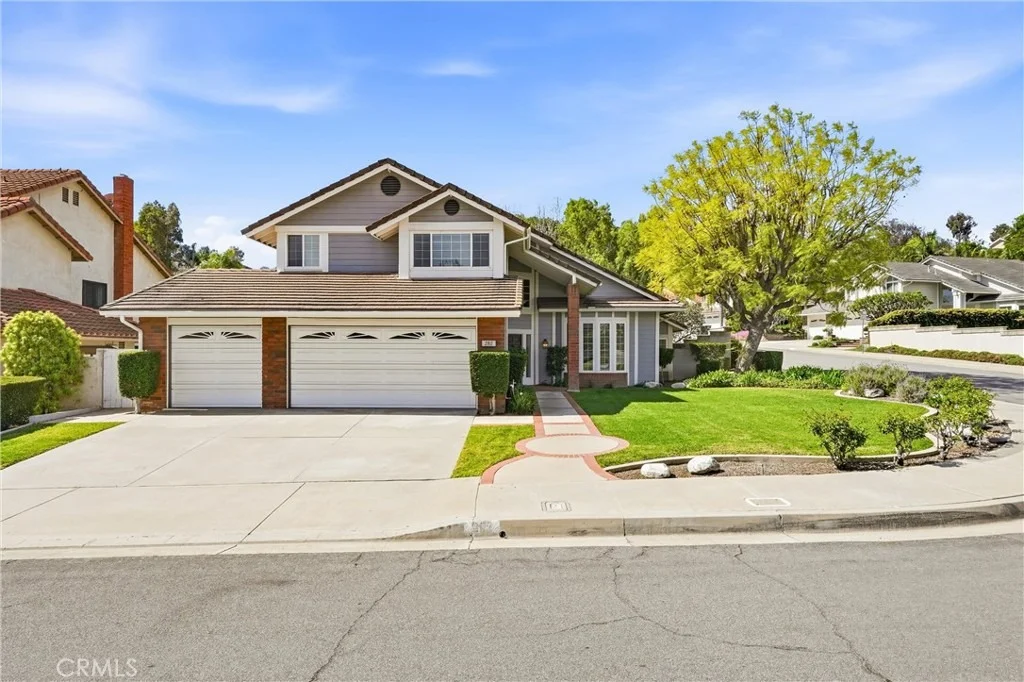 Photo of 282 N Willow Springs