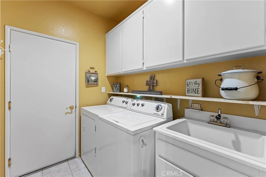 Photo of 40145 Colony