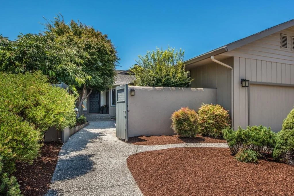 Photo of 7056 Valley Greens Circle