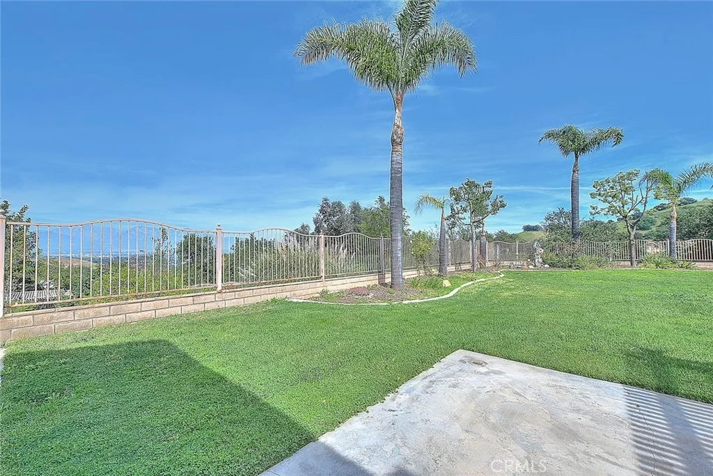 Photo of 16049 Pinnacle