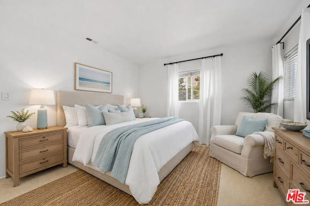 Photo of 35581 Beach Road