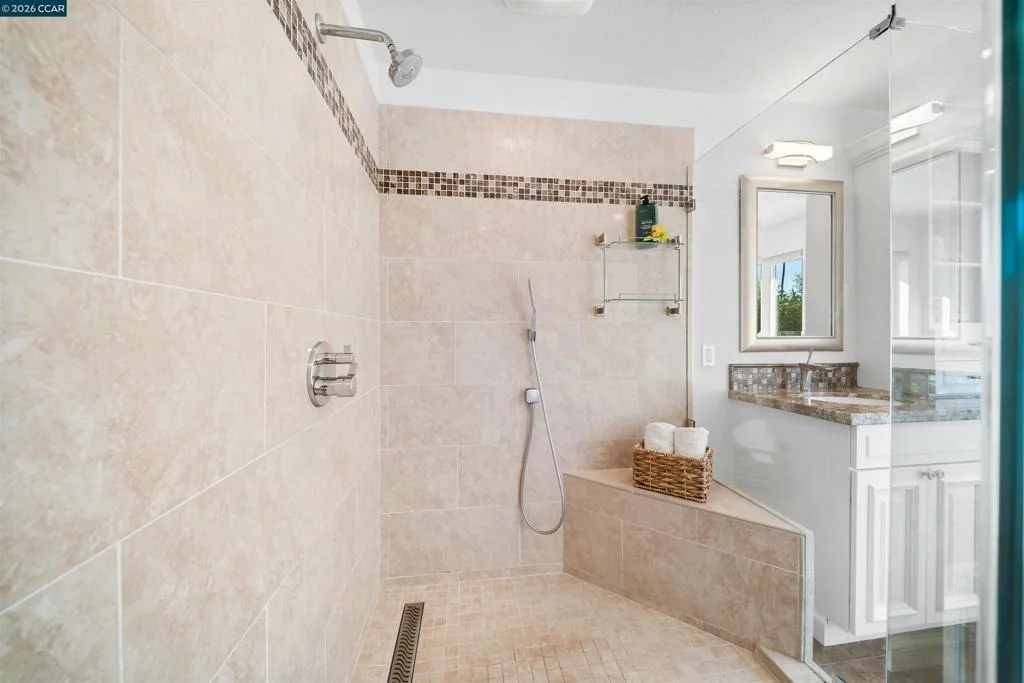 Photo of 7454 Interlachen Ave