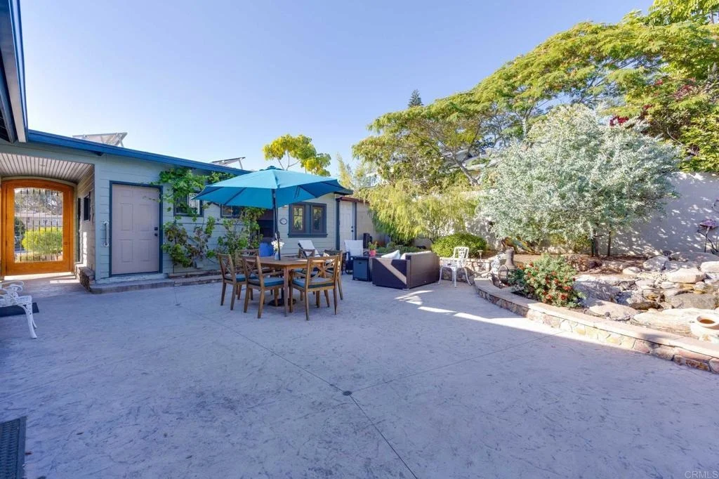 Photo of 1818 Avocado Road