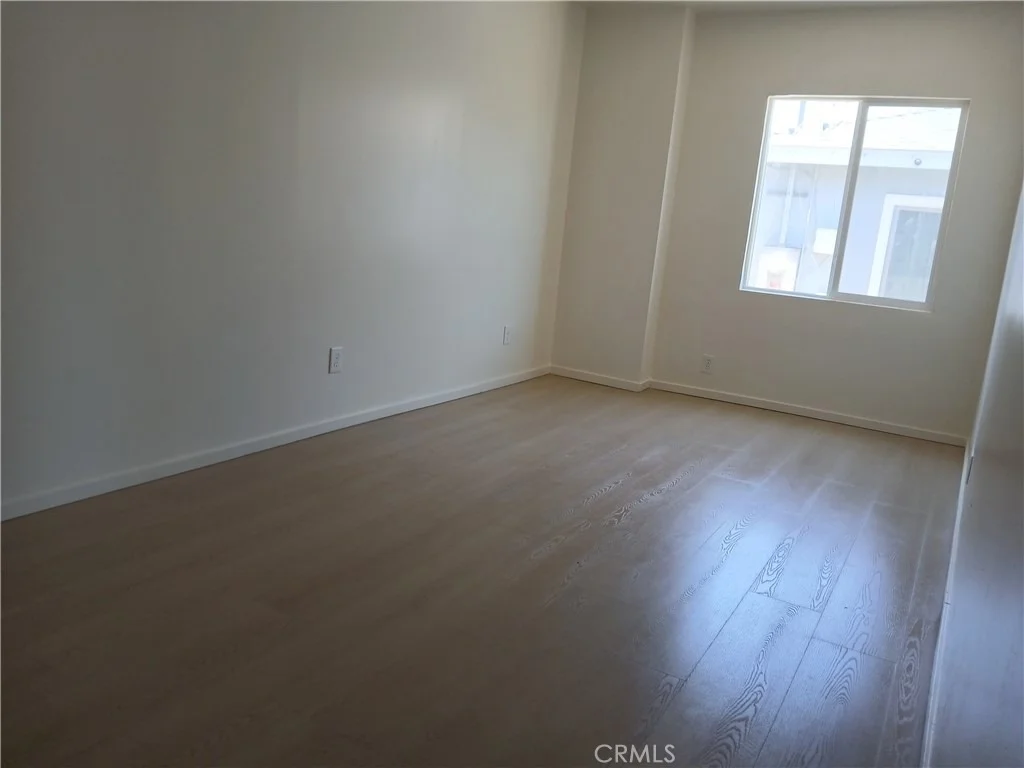 Photo of 15820 S Harvard