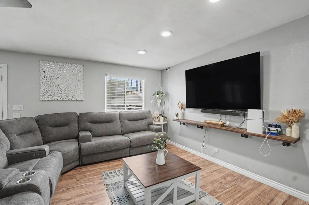 Photo of 1420 Hanson Lane