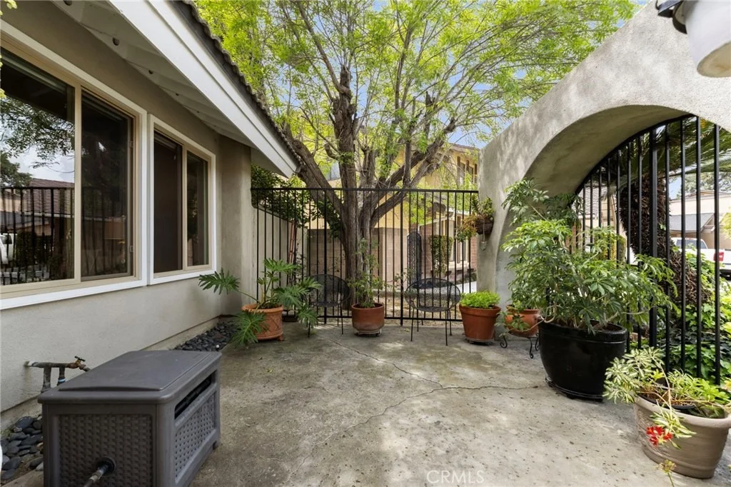 Photo of 7992 Sun Valley Way