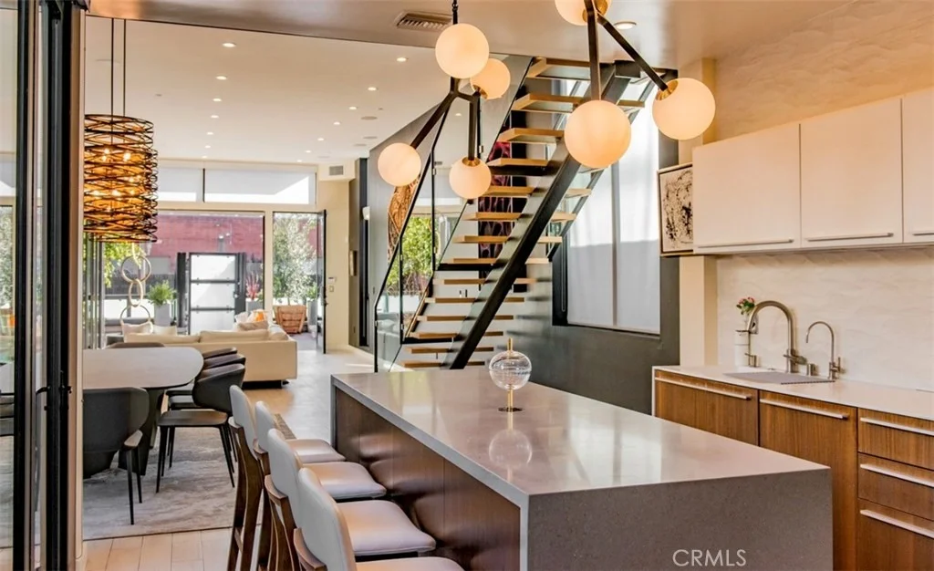 Photo of 708 Hampton Drive