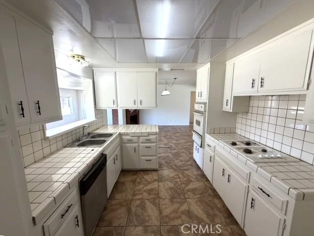 Photo of 27442 Bancroft