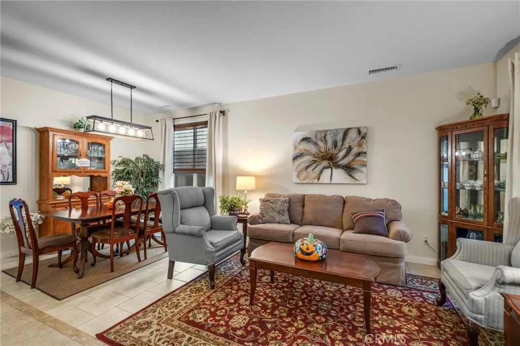 Photo of 33410 Wallace