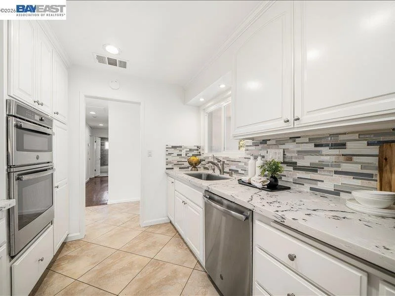 Photo of 7654 Cardigan St