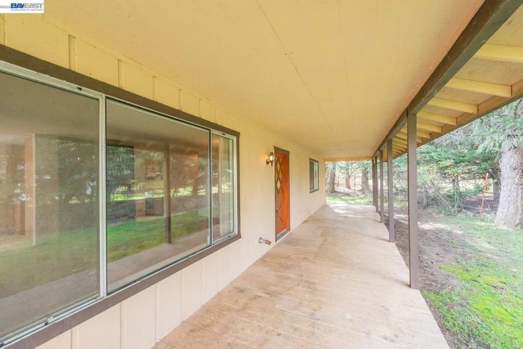 Photo of 376 Mountain View Dr.