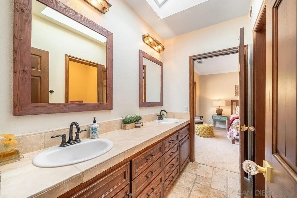 Photo of 33 Gateview