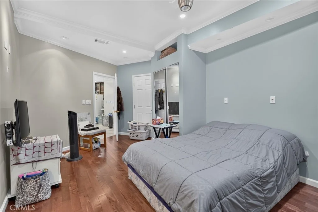 Photo of 787 Terrace 49