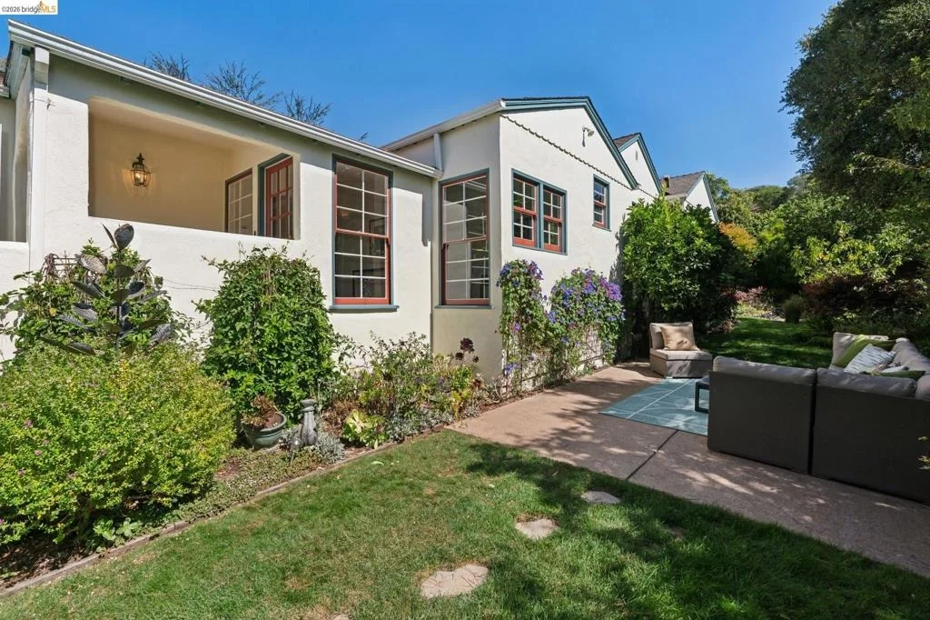 Photo of 929 Contra Costa Ave