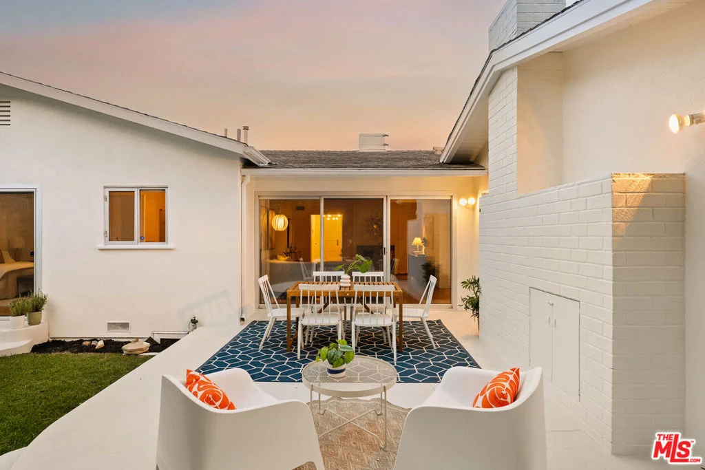 Photo of 10749 Molony Road