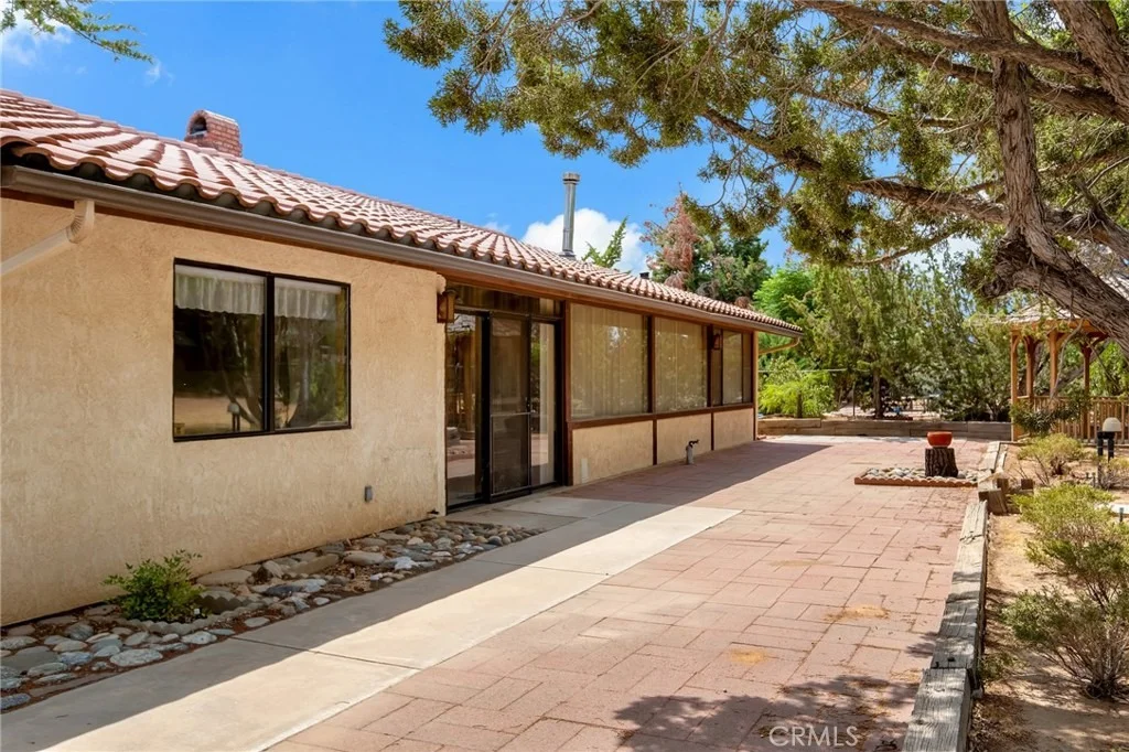 Photo of 7040 Kenyon