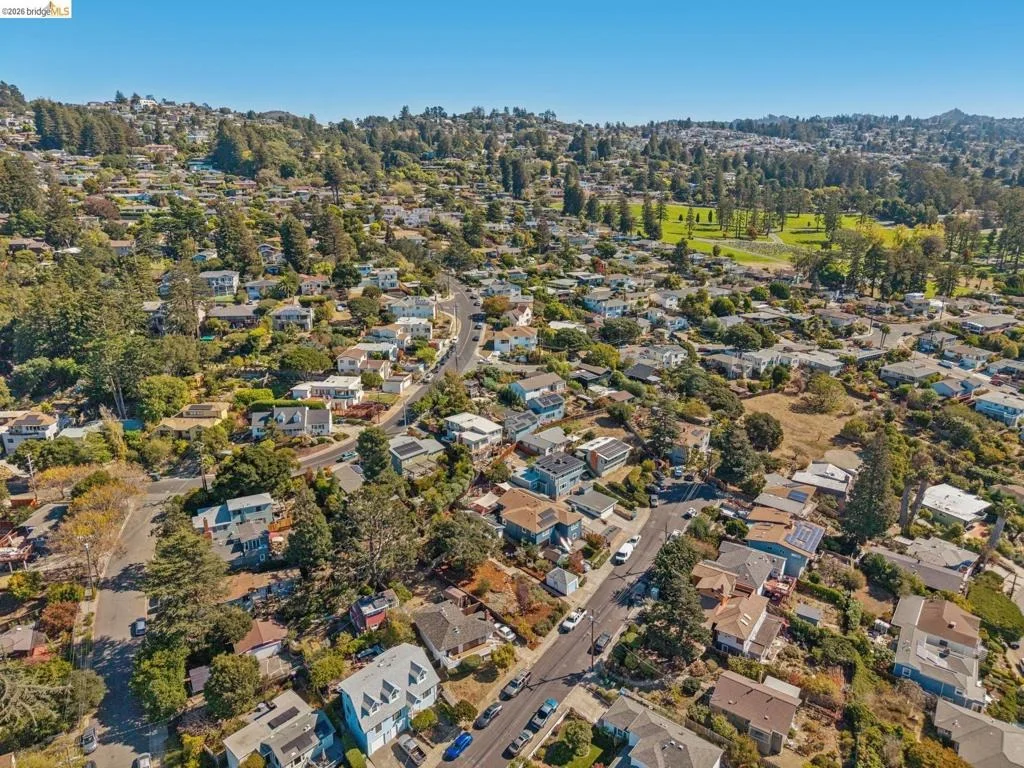 Photo of 722 Avila Place