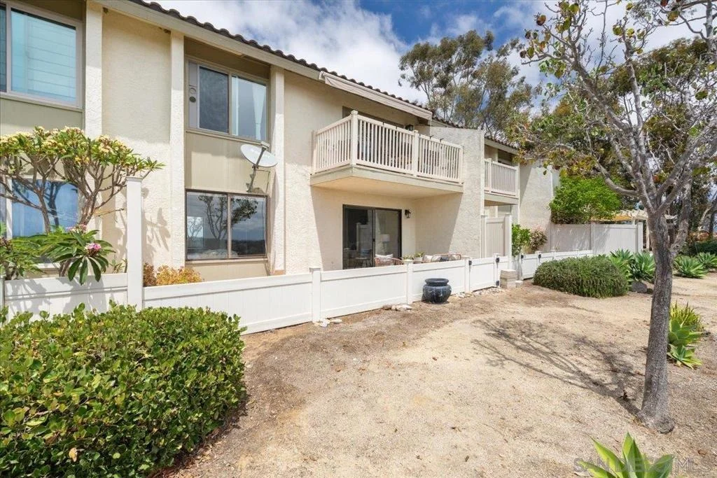 Photo of 245 Fairlee