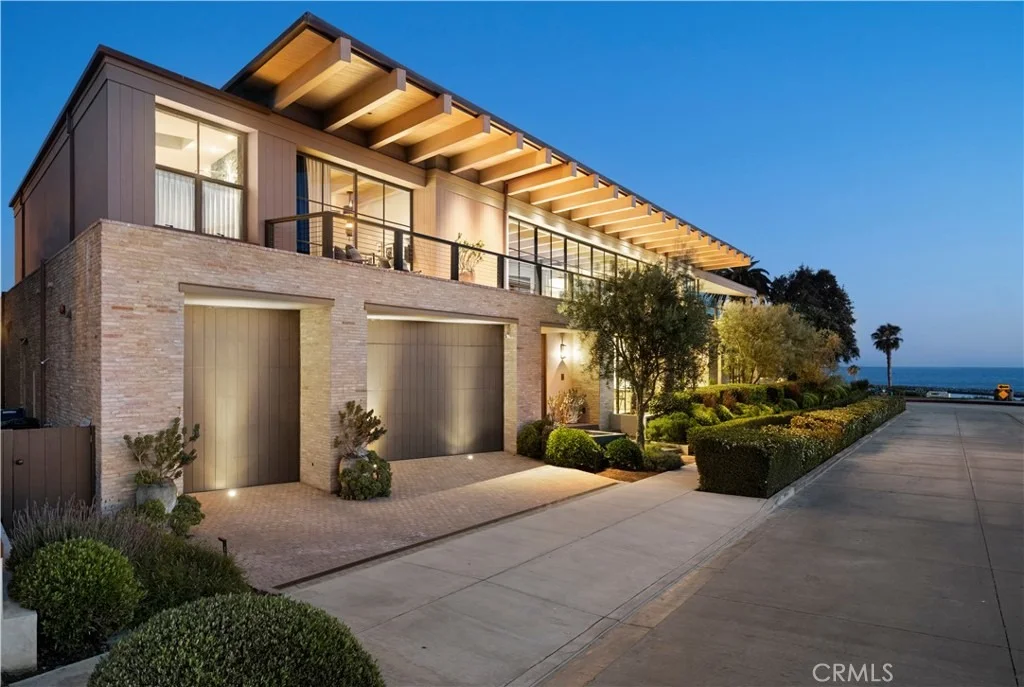 Photo of 2804 Ocean