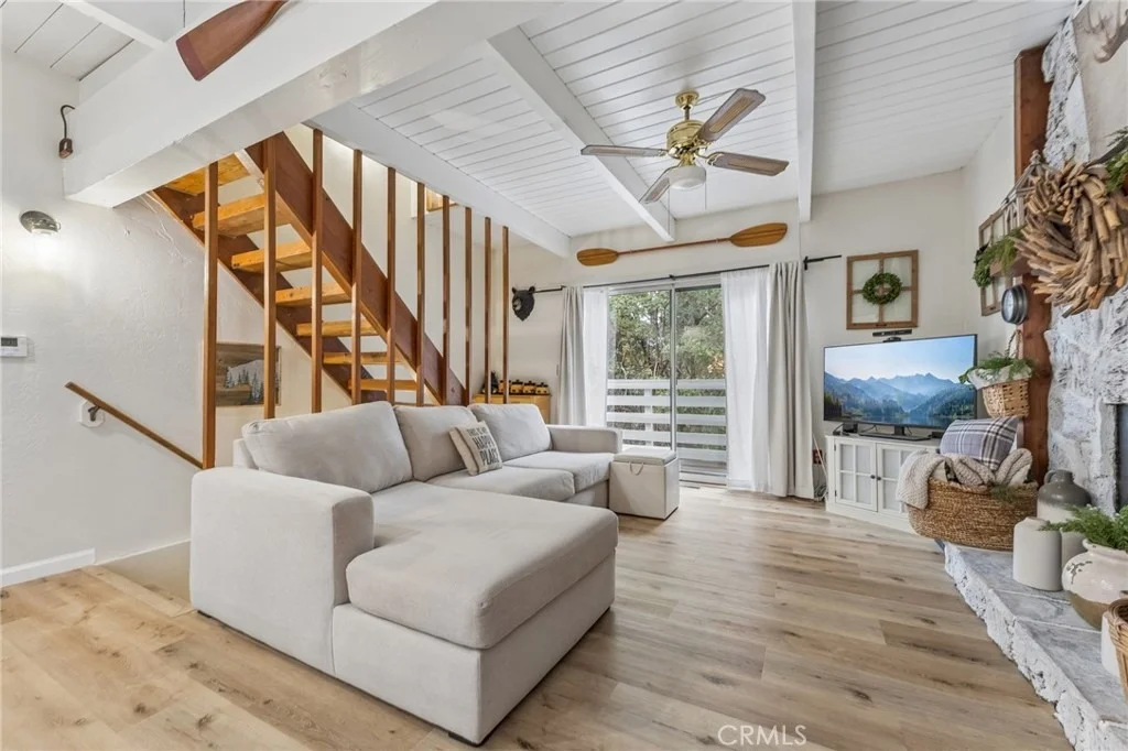 Photo of 33060 Keller Drive