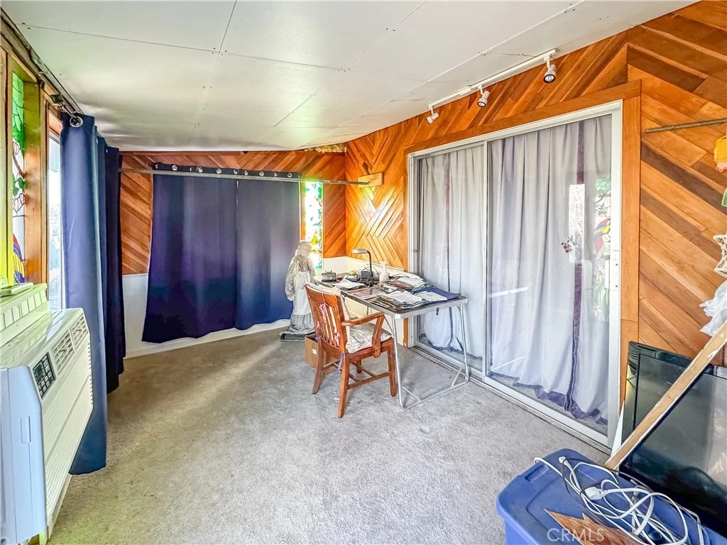 Photo of 1415 Tamarack Lane