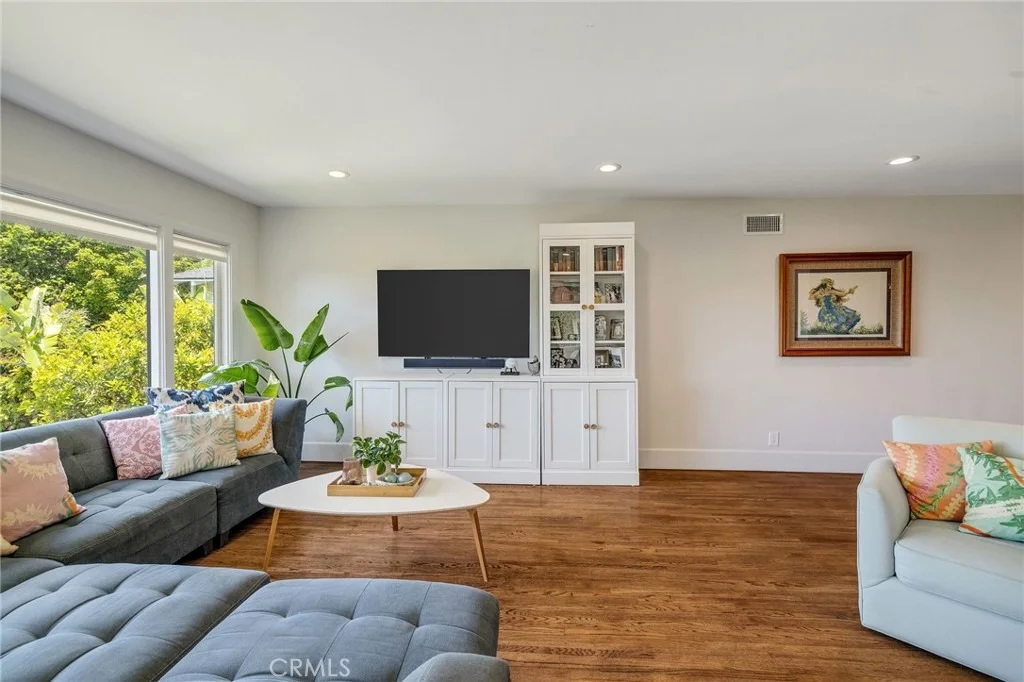 Photo of 1733 Addison Road