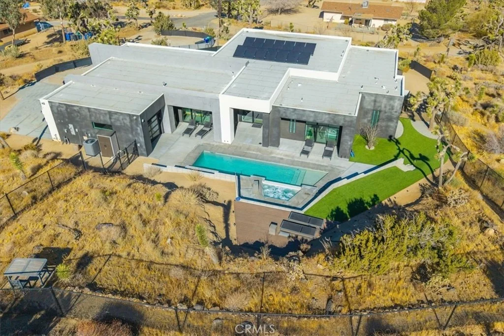 Photo of 8175 Fox Trail