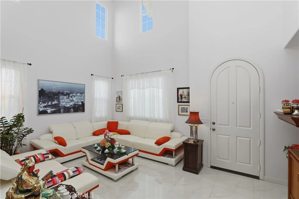 Photo of 15979 Skyridge