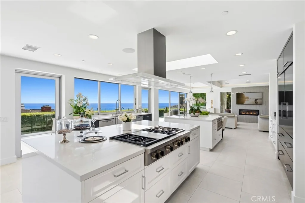 Photo of 820 Emerald Bay