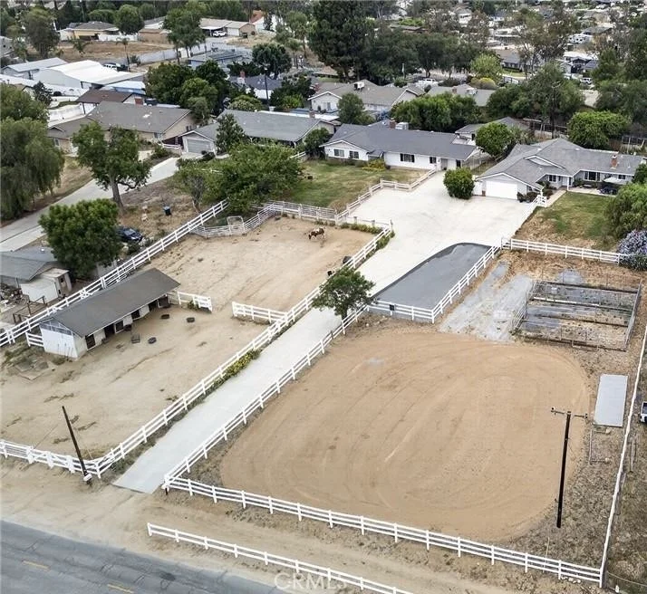 Photo of 2388 Temescal