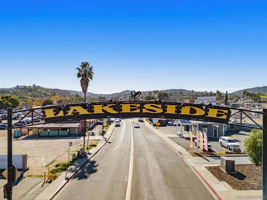 Photo of 9902 Saddleback Drive