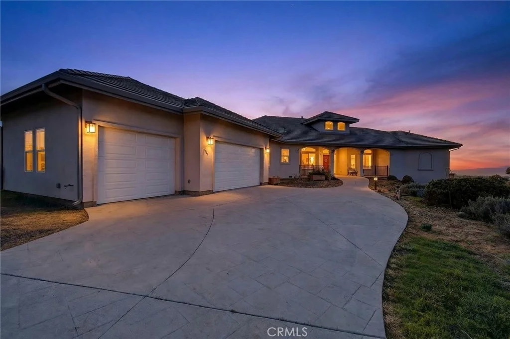 Photo of 4620 Sandpiper