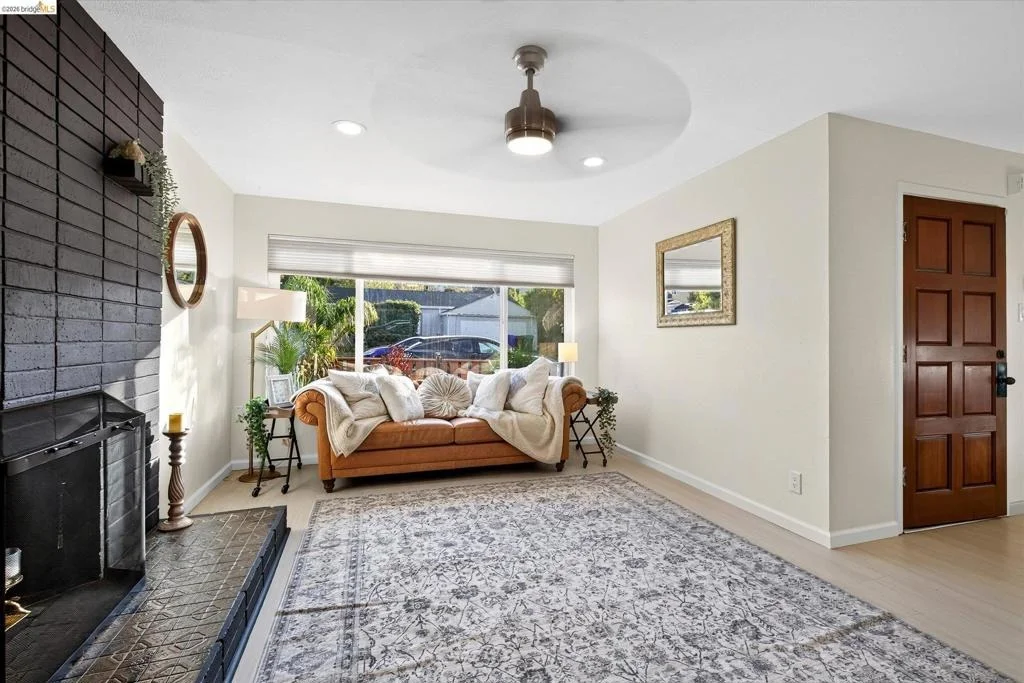 Photo of 4475 Wesley