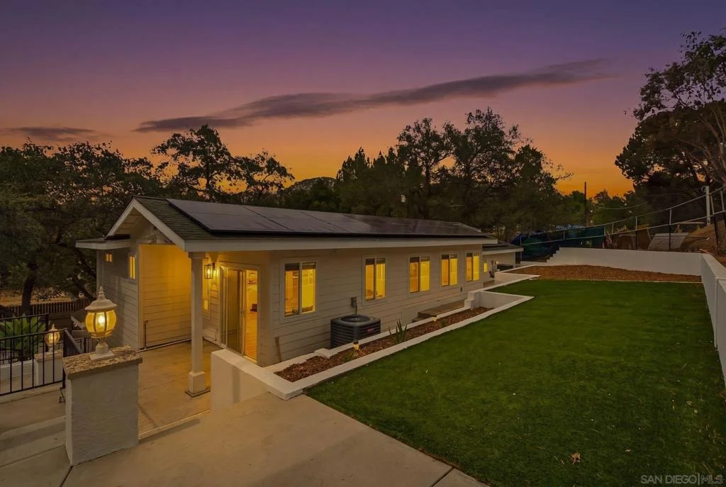 Photo of 10243 Canyon