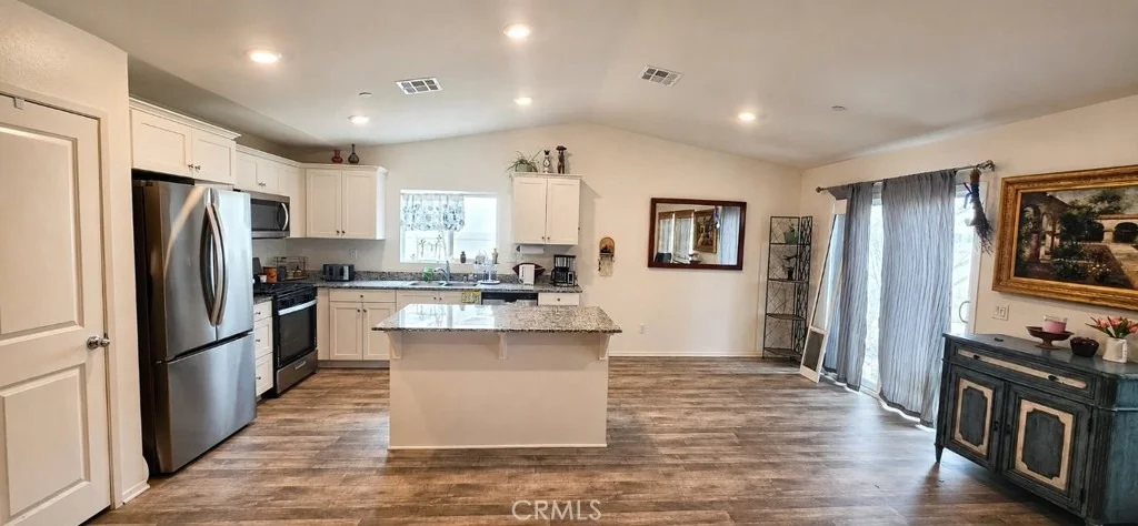Photo of 377 White Gate