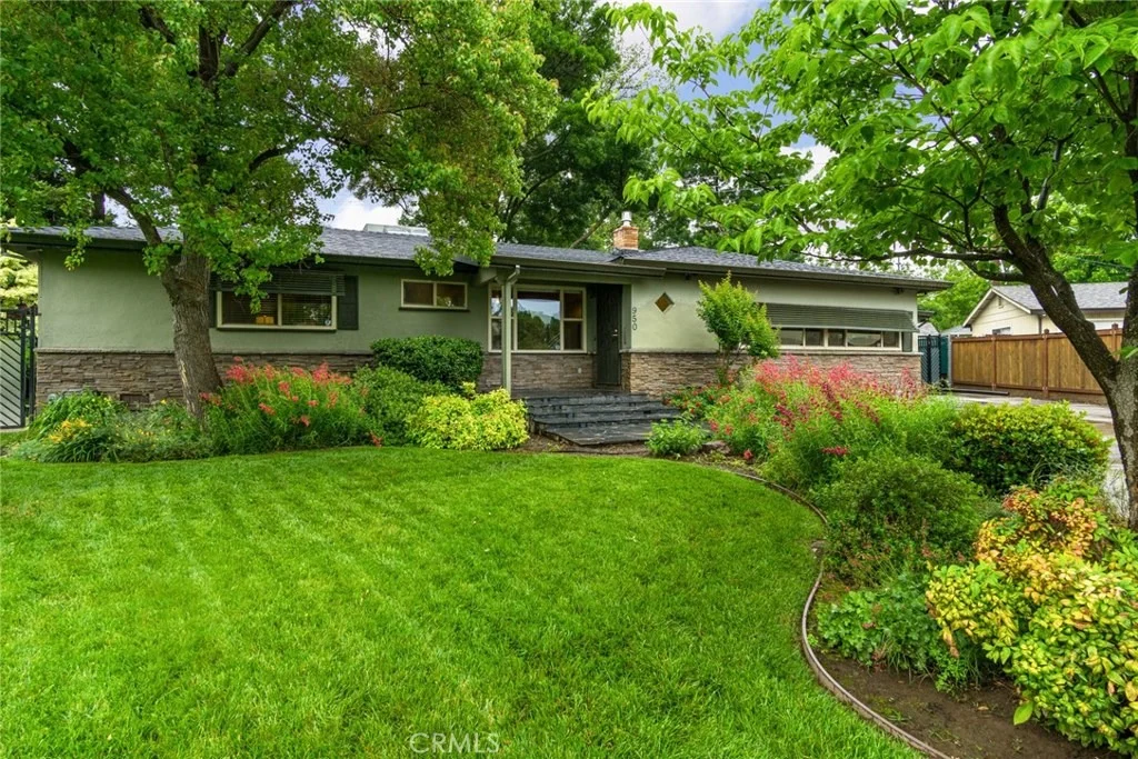 Photo of 950 Karen Drive
