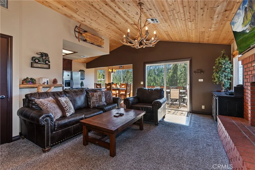 Photo of 43850 Yosemite Drive