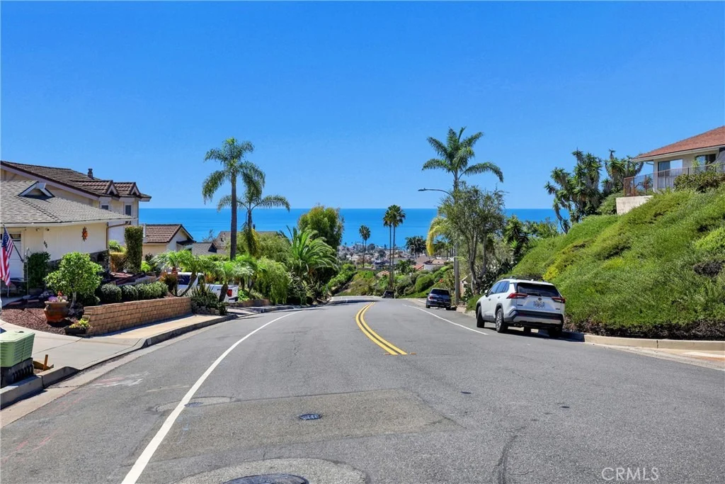 Photo of 408 Avenida Presidio