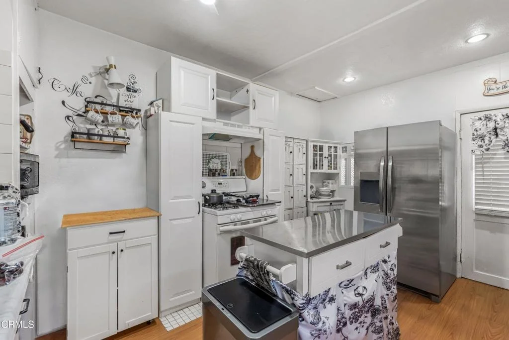 Photo of 426 Sespe Avenue
