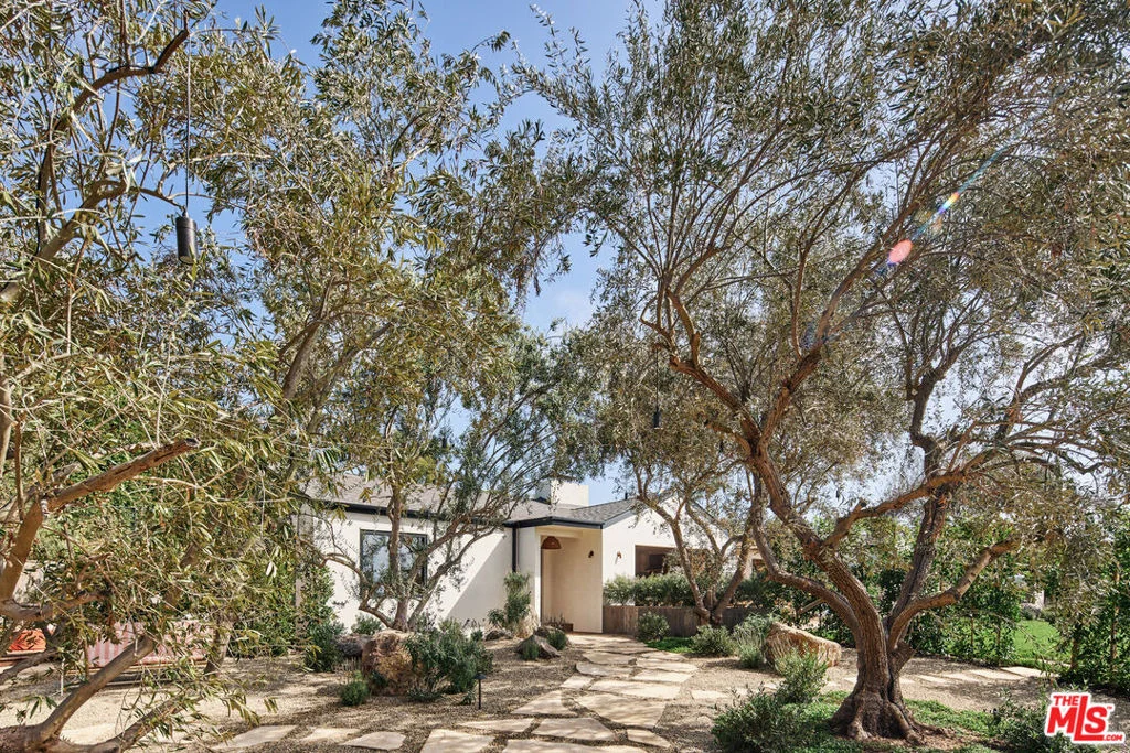 Photo of 28953 Boniface Drive