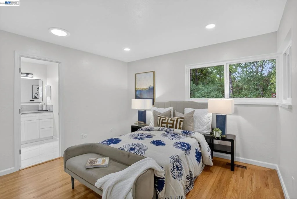 Photo of 350 Elysian Fields Dr