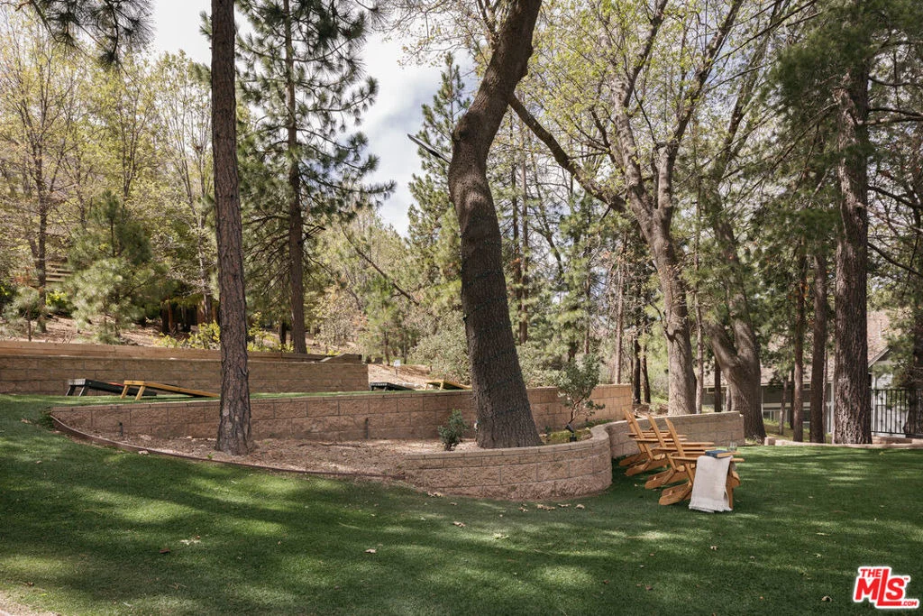 Photo of 958 Lucerne Lane