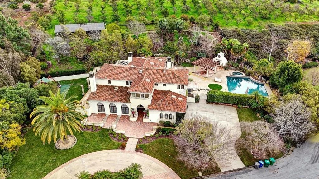 Photo of 17839 La Amapola