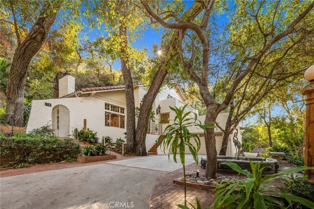 Photo of 16 Hidden Valley Road