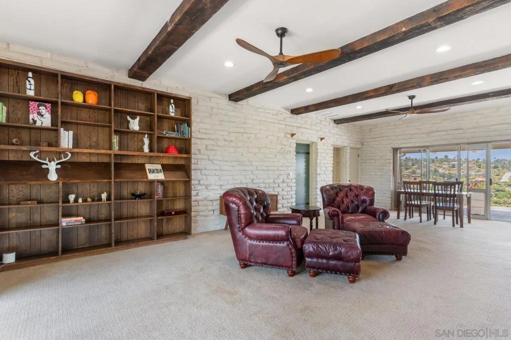 Photo of 2422 Peet Lane
