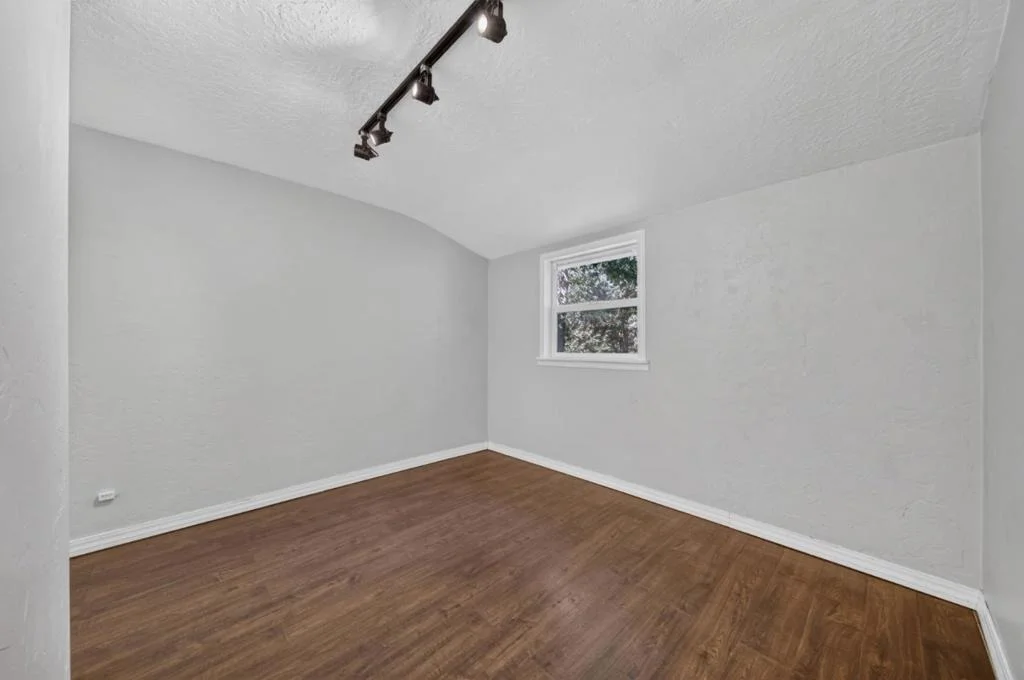 Photo of 121 Mahogany Way