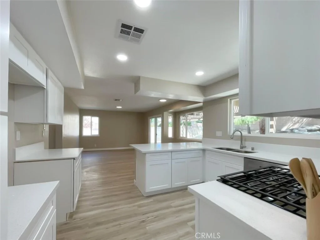 Photo of 43856 Windsor Place