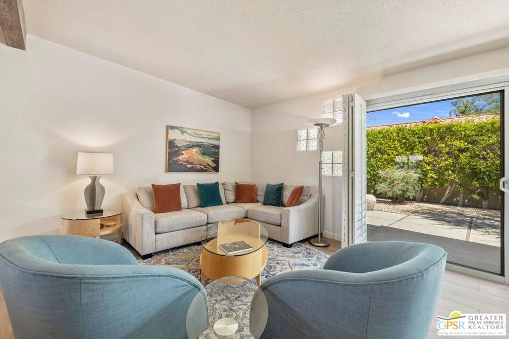 Photo of 73940 Mountain View Avenue