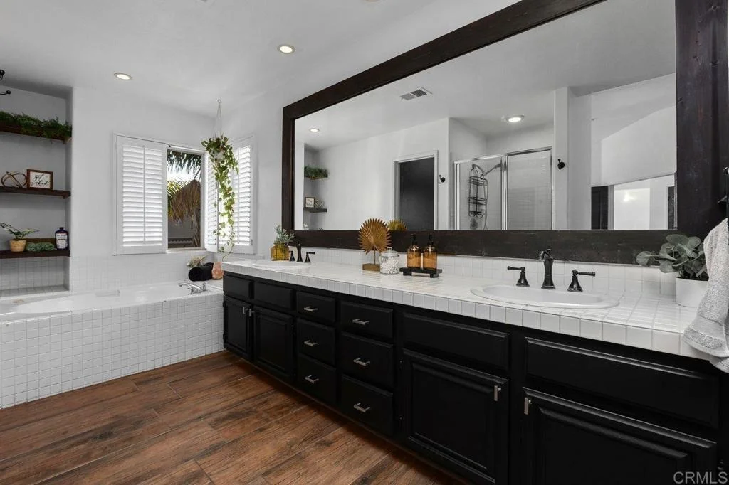 Photo of 4580 Avenida Privado